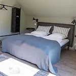 Tatil Evi Freistehendes Mit Kamin, Sauna, Atemberaubenden Blick Ins Tal, Mehrere Terrassen, 1500qm Grundstueck 1,6m Hoch Eingezaeunt Gerabronn