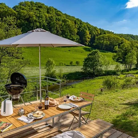 Freistehendes Mit Kamin, Sauna, Atemberaubenden Blick Ins Tal, Mehrere Terrassen, 1500qm Grundstueck 1,6m Hoch Eingezaeunt Feriehus